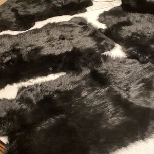 Luxurious Black Faux Fur Rug